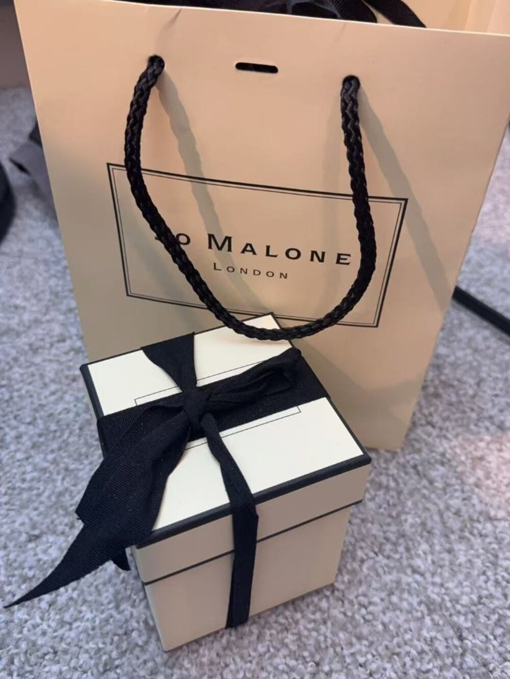 jo malone Lime Basil & Mandarin Scented Candle 200g